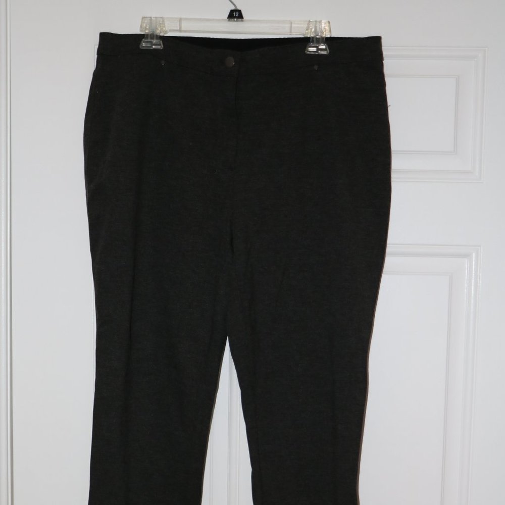 Chico's Regular Cropped Grey dress pants- Size 2.5